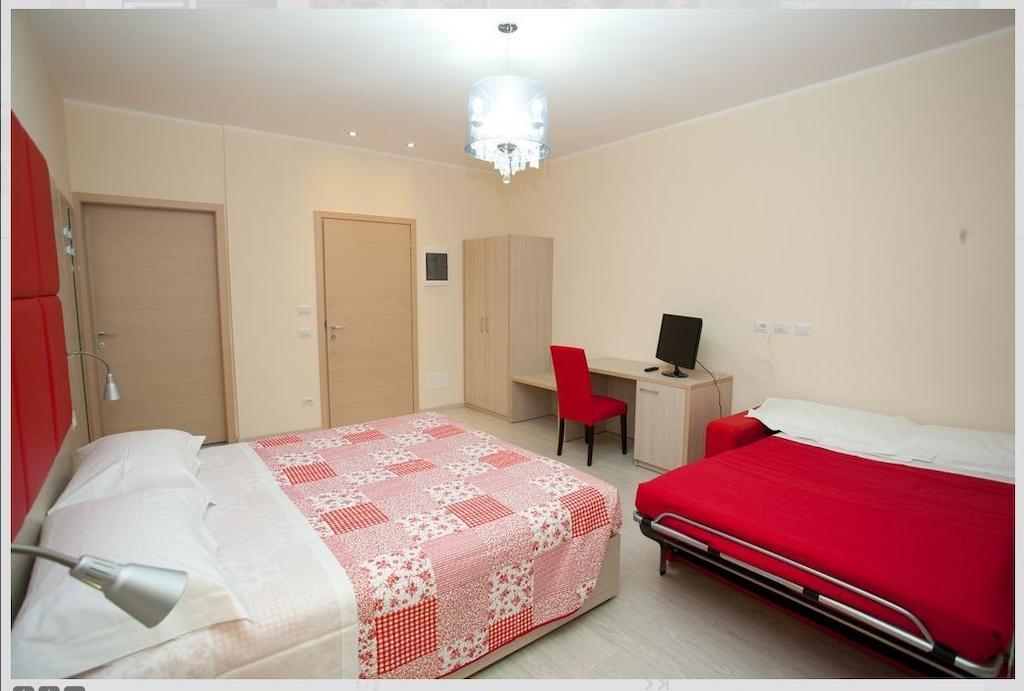 Hotel Elys Pieve Emanuele Pokoj fotografie